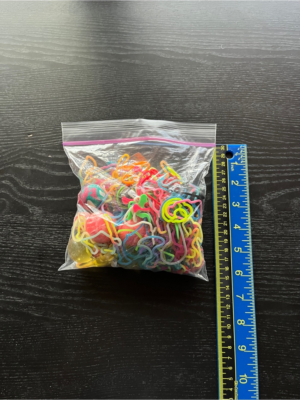 Huge Lot Silly Bandz Rubber Bands Bouncy Balls Pencil Toppers Y2K Toys - Picture 16 of 16